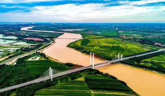 濱州市擬出讓地?zé)岬V業(yè)權(quán)32個(gè) 涵蓋供暖、溫泉洗浴、養(yǎng)殖3類應(yīng)用場(chǎng)景-地大熱能